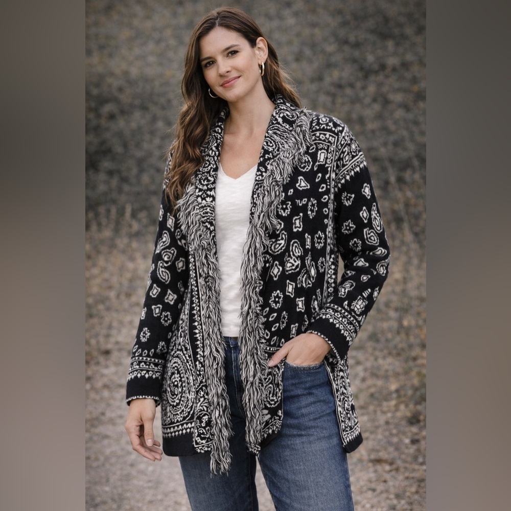 Immagini Wool Blend Paisley Knit Fringe Trim Cardigan Black White Size Medium
